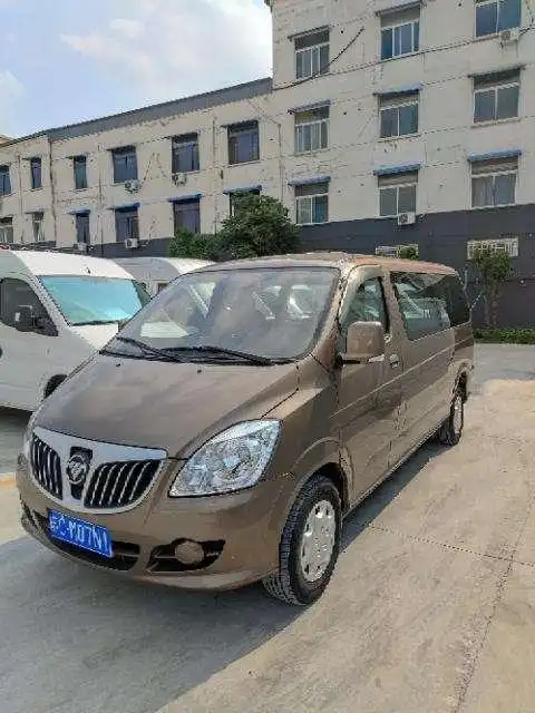 99米长7座国五柴油大面包车福田风景面包车转让12年3月福田风景货运