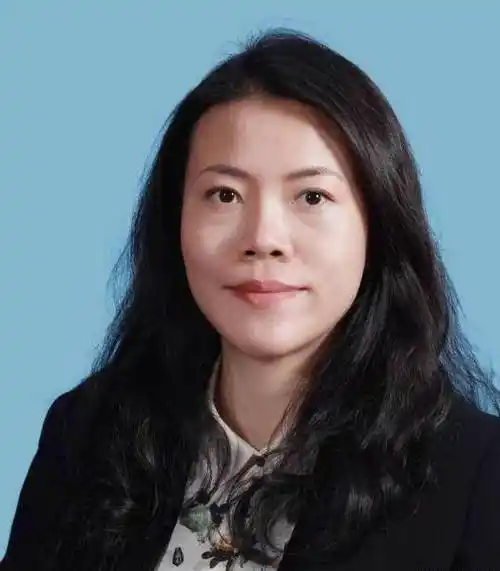 最年轻女首富,坐拥54万亩地,日赚7亿,39岁身价1869亿_杨惠妍_父亲