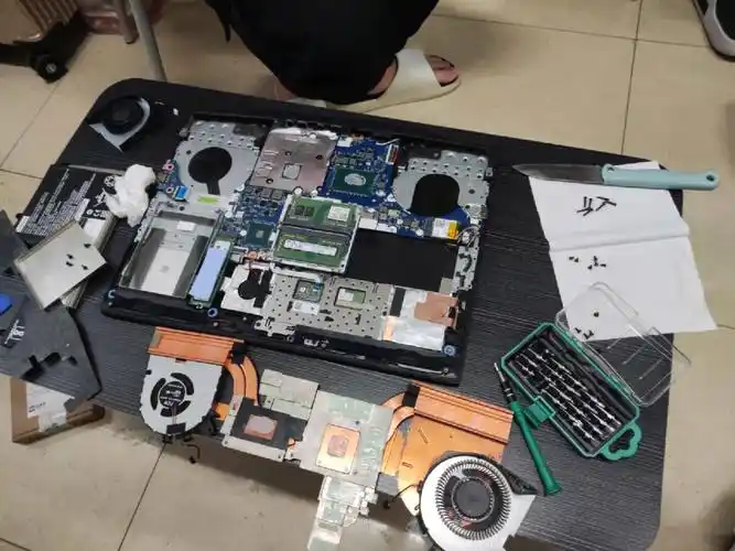 联想拯救者y7000p拆机