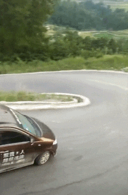 现在给你面子,看晚上不收拾你