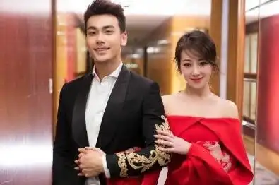 戴向宇多大,戴向宇陈紫函差了几岁?