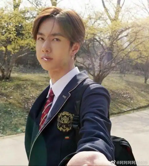 科普王一博母校韩国首尔翰林艺术高中