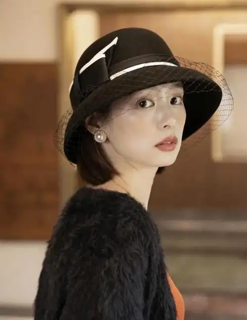 最近突然流行一种帽子,叫"名媛帽"!洋气显脸小,气质瞬间优雅