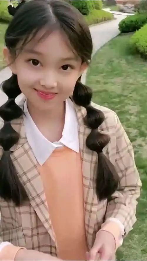 童模宋小睿这个模样,看着太清纯了,长大绝对会非常优秀!