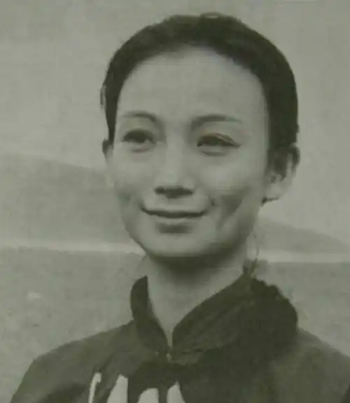 不幸的是这并不是什么上天命定的良缘,这是董今狐已有家室后在外找的