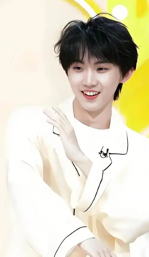 马嘉祺:从完美到开始的成长之路