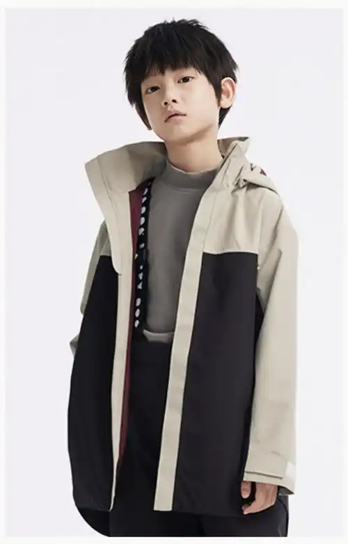 /p> p data-id="tf9wu6oszwop">2019年出演电视剧《一起深呼吸》饰演