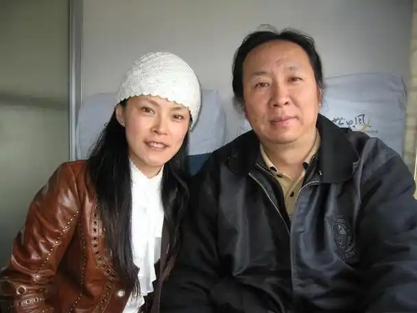 著名演员李媛媛:父亲与她接连患癌离世,她的两任丈夫后来怎样了