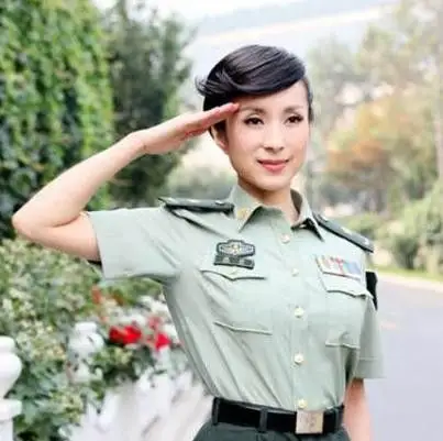 随着北京军区战友文工团团长,著名歌唱家刘斌被抓捕,关于著名