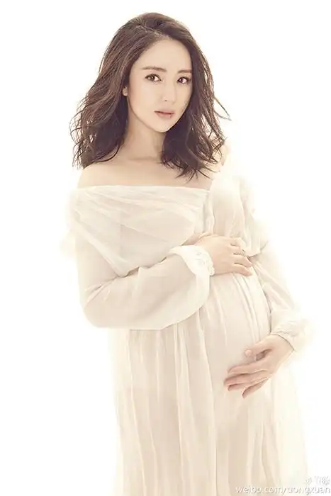 你最美!盘点明星妈妈们拍过的孕肚写真