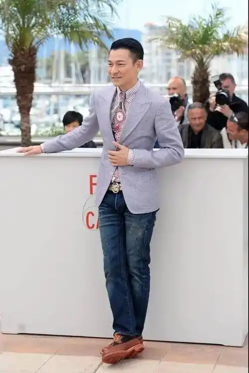 中年不可怕,做好这三点,刘德华教你60岁也能做型男_西装_发型_华仔