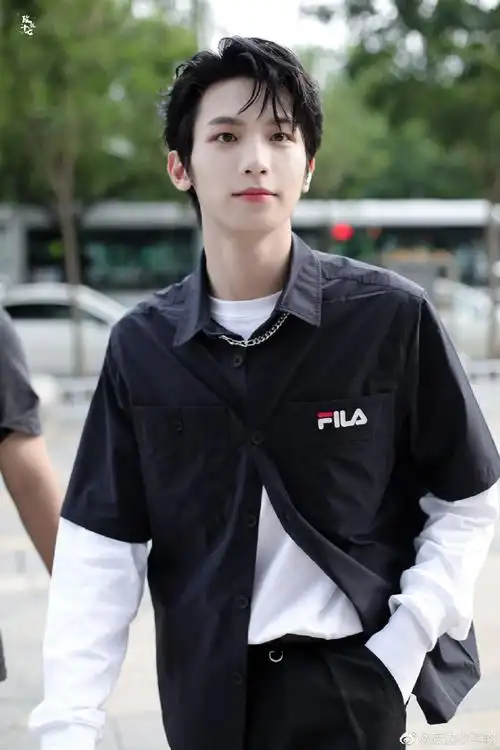 十七说我也想上舞台