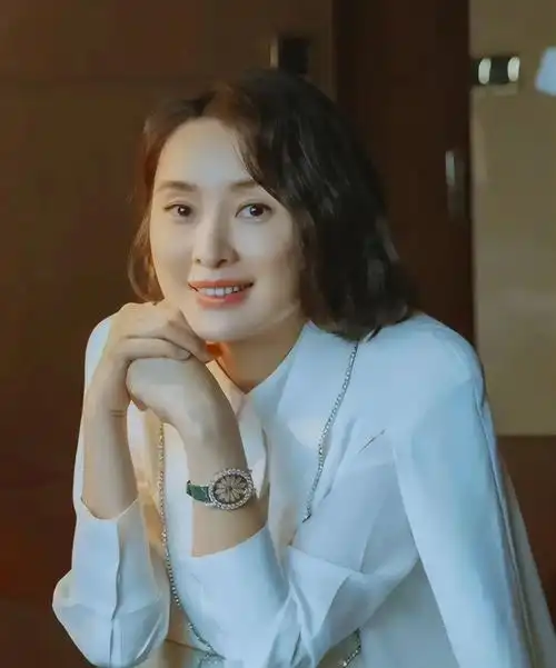 《我的前半生》:凌玲角色成就吴越 吴越在《我的前半生》中饰演的"