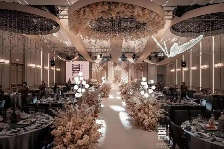 香槟色婚礼布置