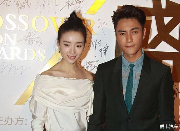 > 陈坤董洁再牵手现身