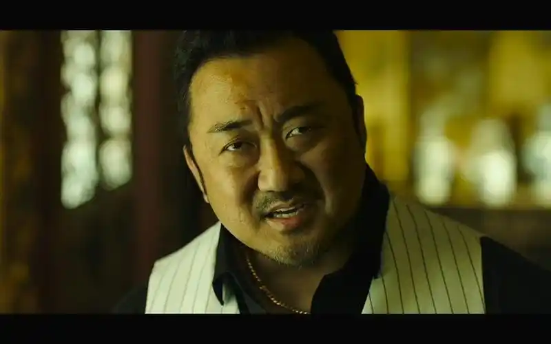 拳拳到肉韩国黑帮老大马东锡联合警察一起抓捕杀人狂魔这个凶手简直太