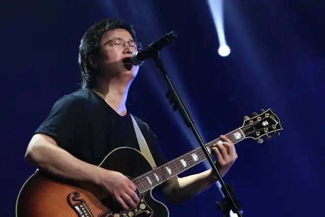 李志巡演上海站收官 打造华丽视觉盛宴