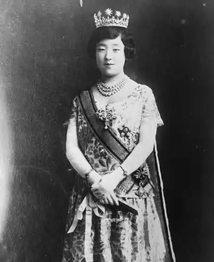 日本皇室珍藏的历代皇后照片,美智子皇后一人承包了皇室颜值