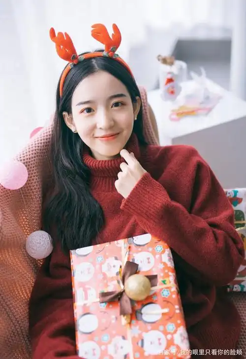 清纯虎牙妹妹——卢婧媛