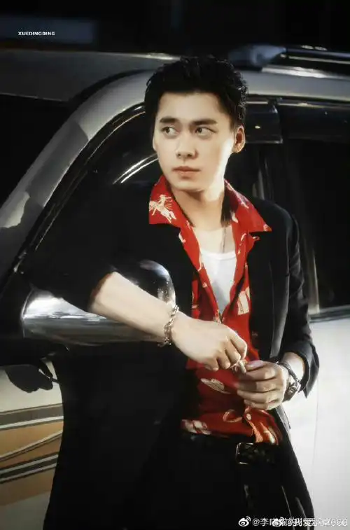 峰启新一岁,事事常安乐