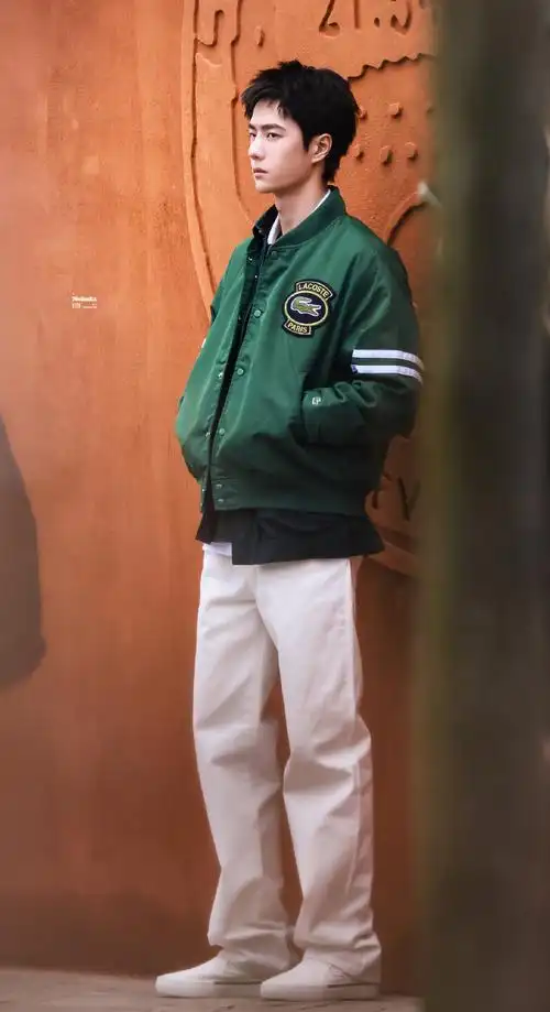 王一博巴黎时装周##lacoste品牌全球代言人王一博