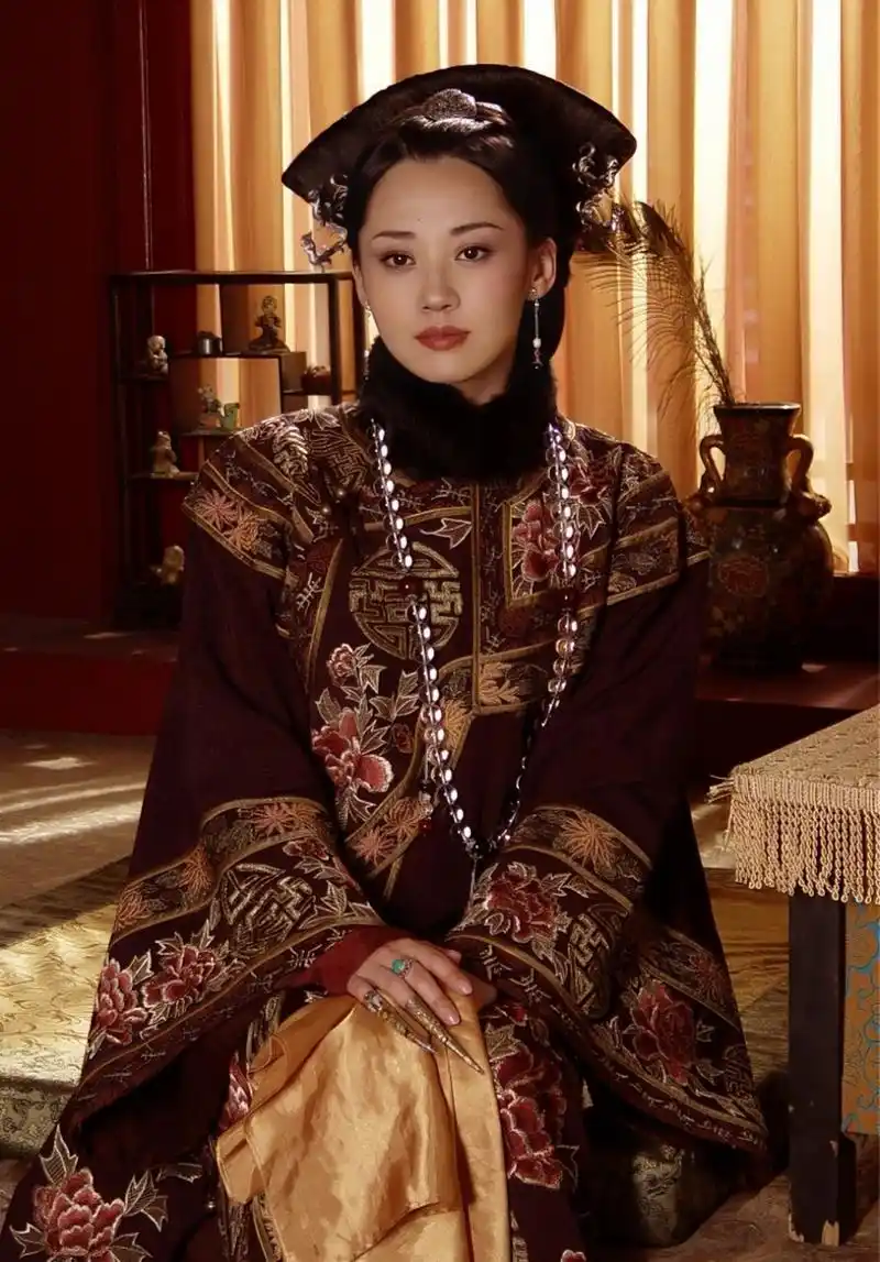 看过许晴其他的电影,感觉她很有气质,韵味十足,智慧与美貌并存!