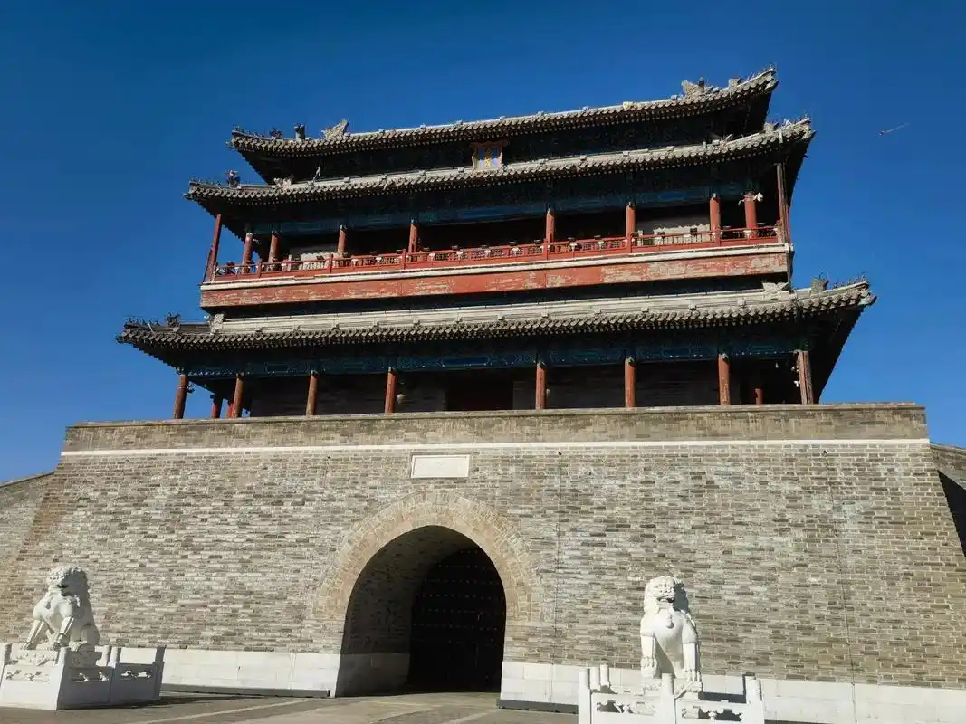 永定门城楼 北京钟鼓楼.位于北京中轴线上的建筑—永定门 - 抖音