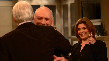 国外老人相见拥抱gif动图_动态图_表情包下载_soogif