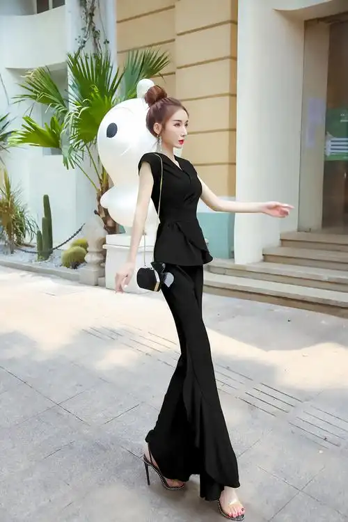 名媛气质女神范套装2020新款女装夏修身上衣荷叶喇叭裤时尚两件套