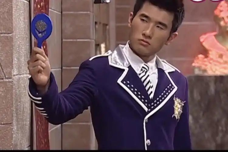 萌学园蓝宝居然喜欢胆固醇坚尼的女神居然是她什么情况