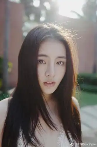 新"小昭"许雅婷澄清绯闻 亲回网友称单身