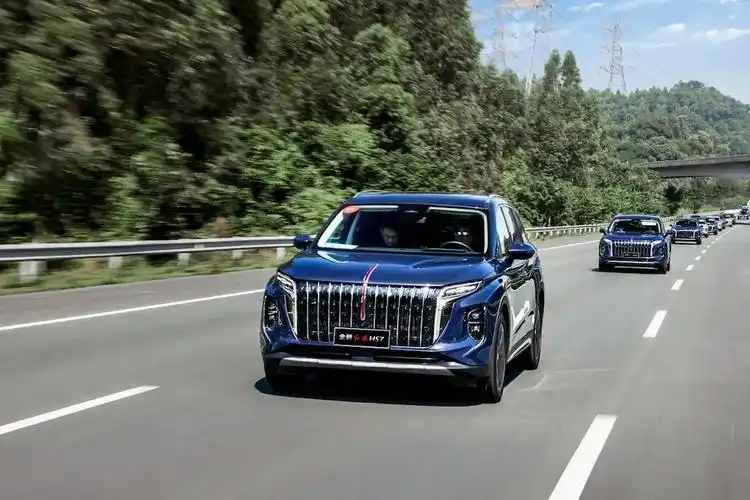 填补六座空缺全新一代红旗hs7实际表现究竟如何