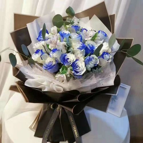 鲜花同城速递七彩玫瑰花束厄瓜多尔彩色天空蓝玫瑰花束高档鲜