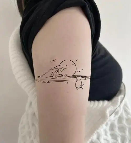 简约线条纹身设计