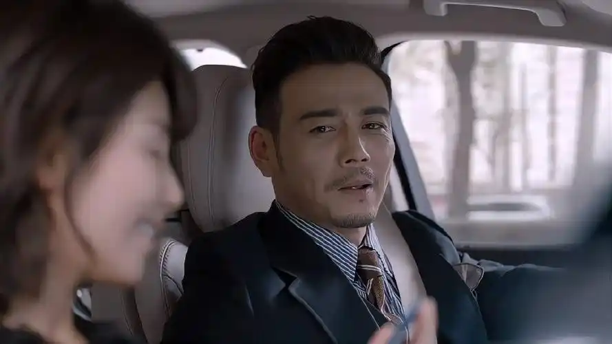 欢乐颂安迪和小包总约会得知包妈调查自己安迪翻脸吓坏包总