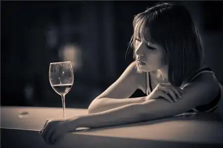 12星座为何在深夜独自流泪