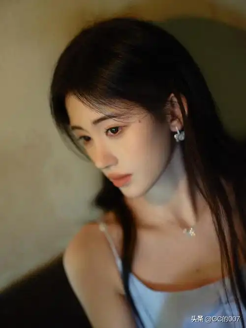 明星图片鞠婧祎