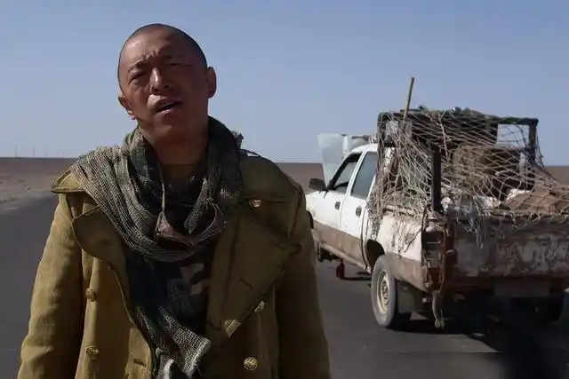 这部电影被禁4年为了上映删减大量镜头如今照样封神