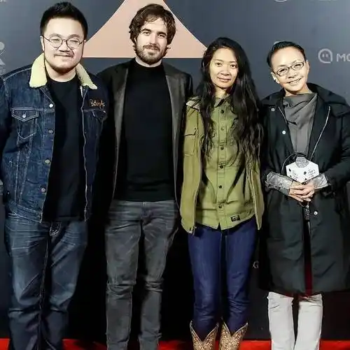 原来她是宋丹丹"女儿",比巴图优秀几倍,如今已是"华人骄傲"_赵婷_电影