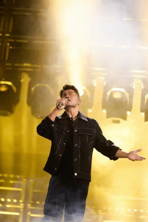 李玖哲怎么变成李八五折##李玖哲改名