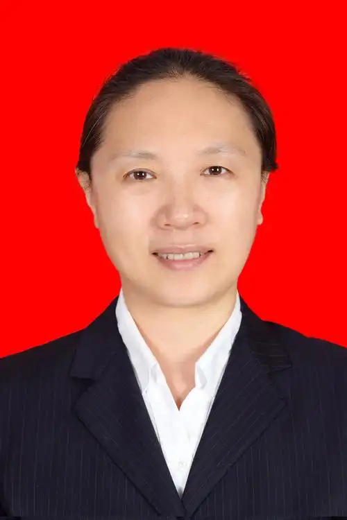 吕菲,高级讲师,市级骨干教师