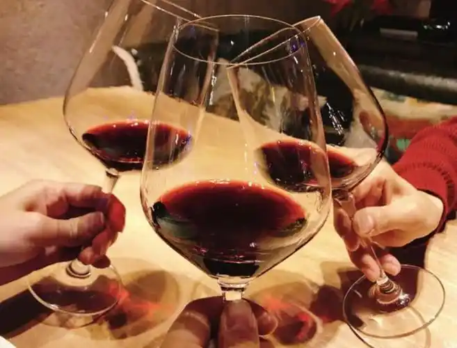 红酒哪个牌子适合女孩喝