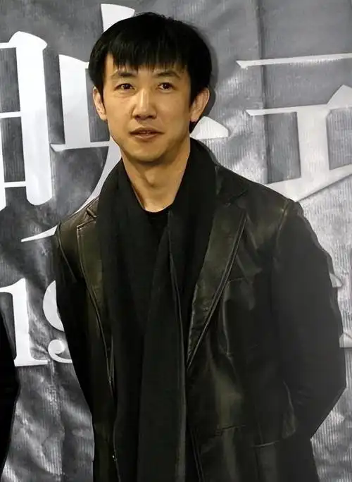 梅婷花5年捧红鄢颇丈夫走红就离婚17年后两人境遇天差地别