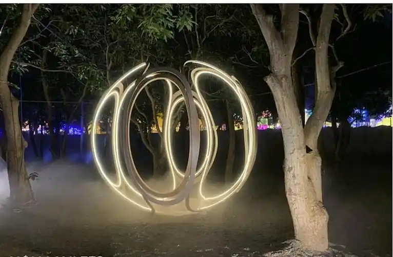 上海幕明园林灯光艺术装置森光雾果喷雾花瓣景观造型