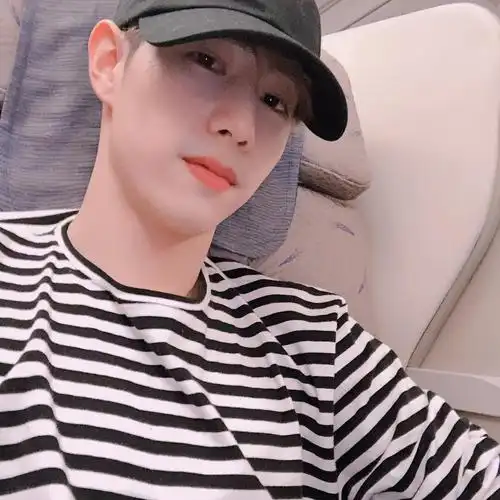 帅哥的各种自拍