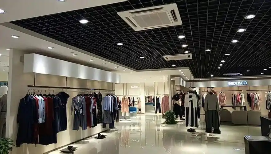 专柜品质工厂价快来中国品牌服装制造名城选购时尚服装