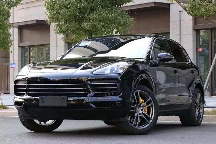 21年保时捷卡宴实表2万7公里原版车况首付25万开走