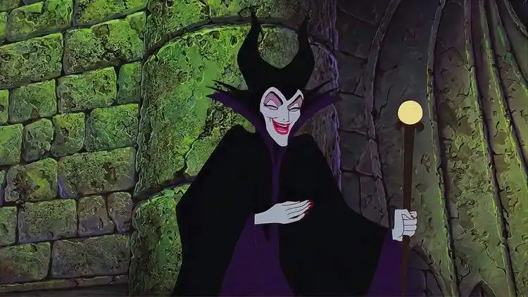 睡美人:16年都没找到人,原来侍卫一直在找婴儿,女巫都要气疯了