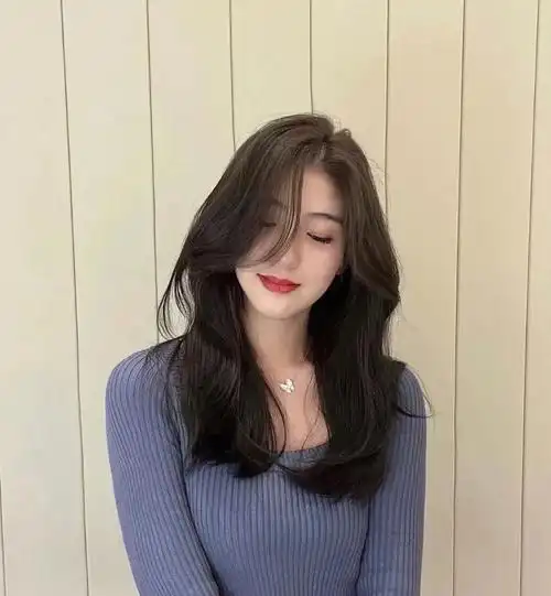 最新减龄发型推荐可扎可散方便打理