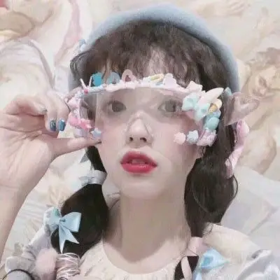 女生可爱呆萌真人头像